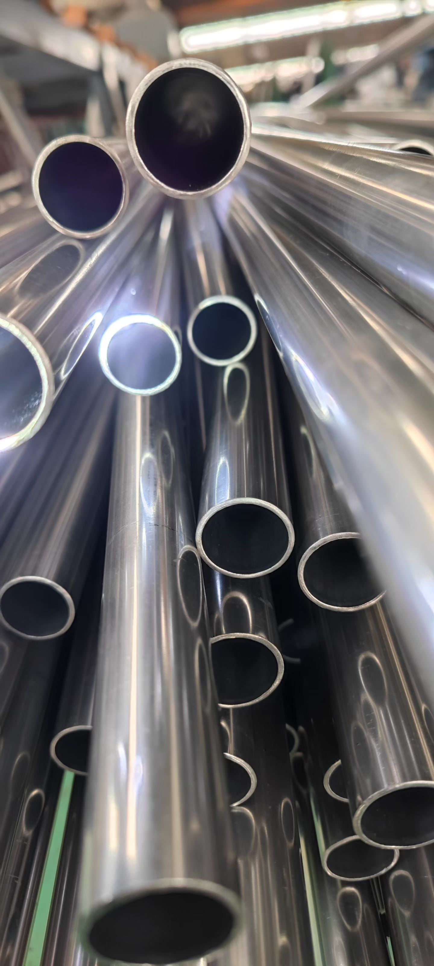 The Comprehensive Guide to Specialized Seamless Pipes: Applications, Standards, and Innovations