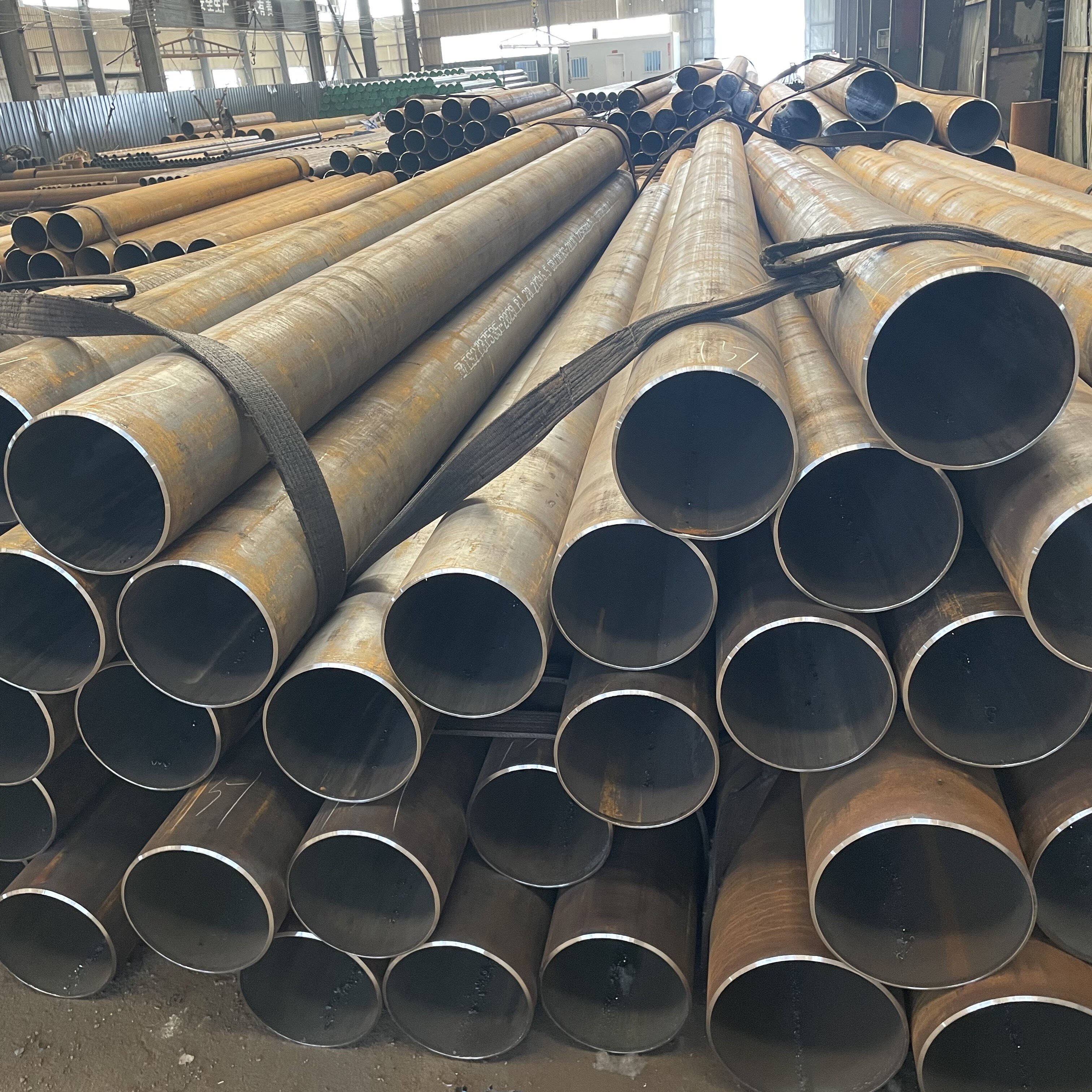 A106 vs. API 5L: Why Choosing the Wrong Grade B Material Could Risk Your High-Pressure System.